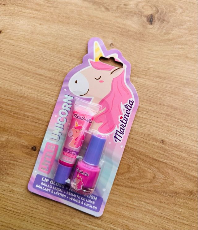 Kit pintauñas y gloss unicornio Martinelia