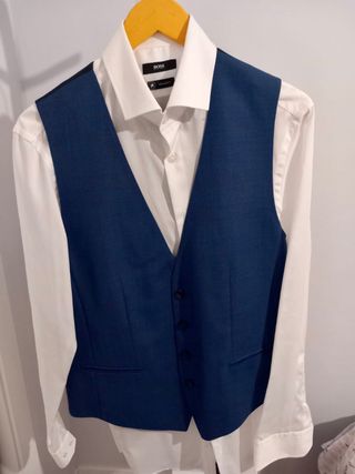 Traje Hugo Boss Azul y Morado