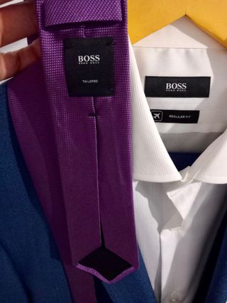 Traje Hugo Boss Azul y Morado