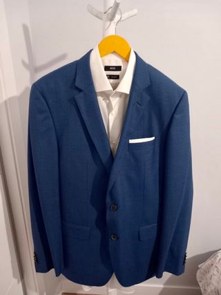 Traje Hugo Boss Azul y Morado