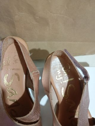 Sandalias doradas talla 36