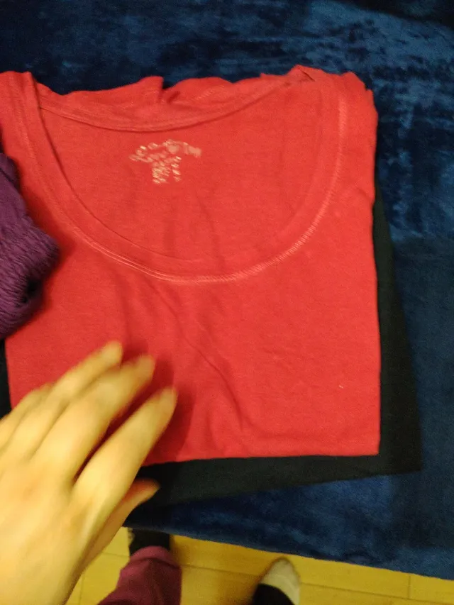 Lote Camisetas Mujer Morado y Rojo...