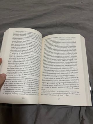 El silencio de la ciudad blanca: Trilogía de la...