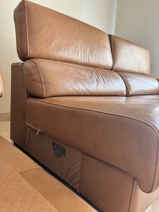 Sofá piel 3 plazas con chaiselongue