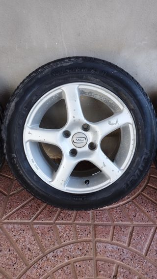 Juego llantas 15 pulgadas 4 tornillos