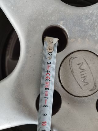 Juego llantas 15 pulgadas 4 tornillos