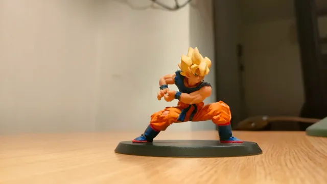 Figura Goku Super Saiyan