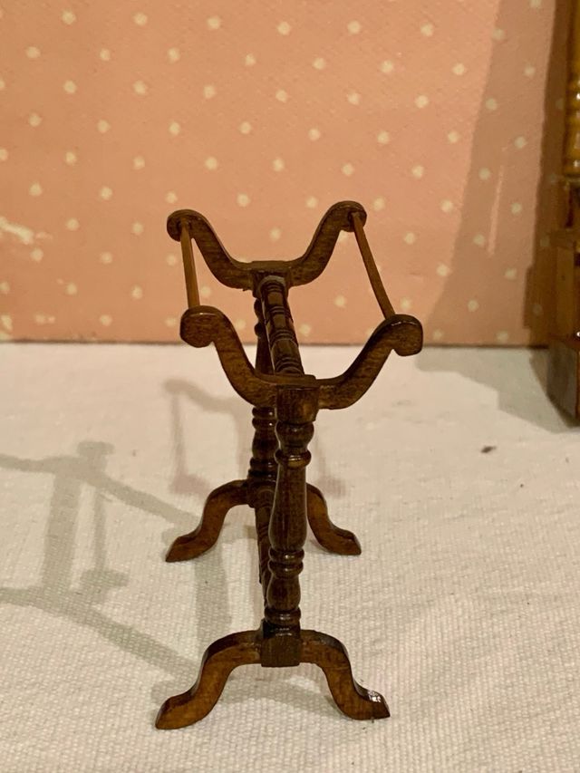 Miniaturas casa muñecas: espejo, toallero perchero