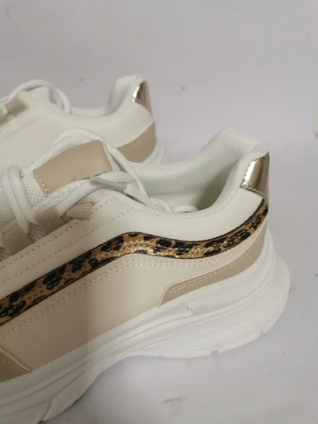 Zapatillas Marquiiz Talla 37 Nuevas.