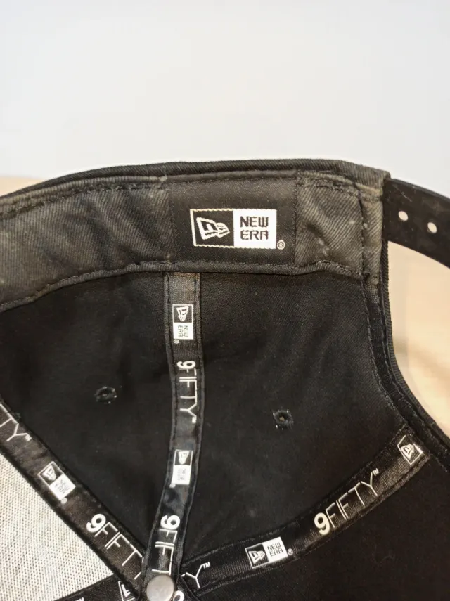 Gorra New Era Brooklyn New York Negra y Gris