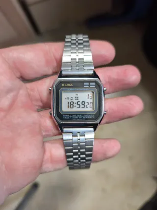 Reloj Alba Seiko Y789-5500 Digital Vintage.