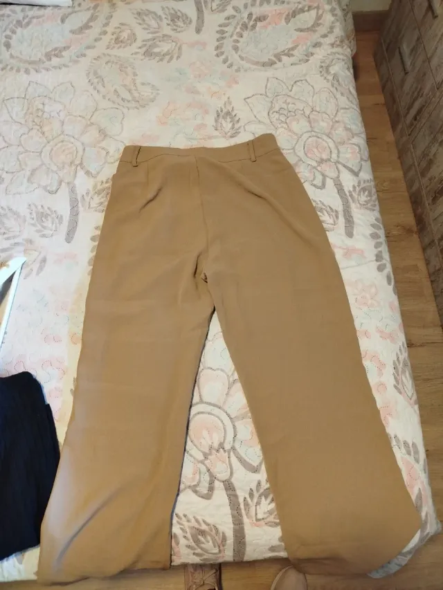 Pantalón Shein marrón
