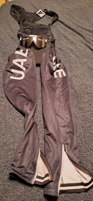 Culotte y maillot Ciclismo UAE talla grande