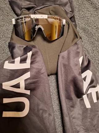 Culotte y maillot Ciclismo UAE talla grande