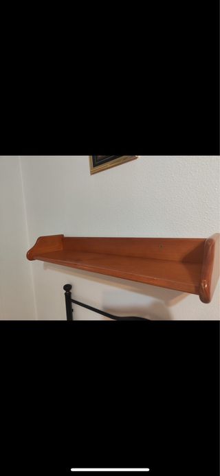 Mueble de salón con vitrinas y cajones