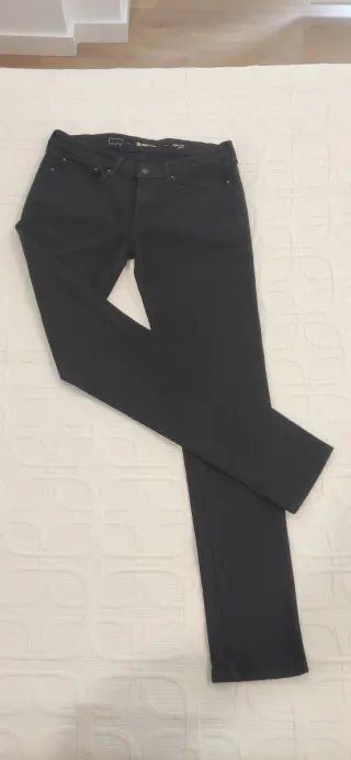 Pantalón vaquero negro Levi's