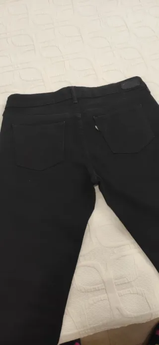 Pantalón vaquero negro Levi's