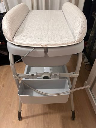 Bañera y cambiador para bebé