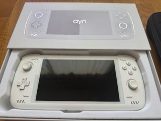 Consola Ayn Odin 2 Pro Blanca