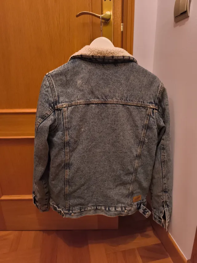 Cazadora vaquera Pull&Bear borreguillo M
