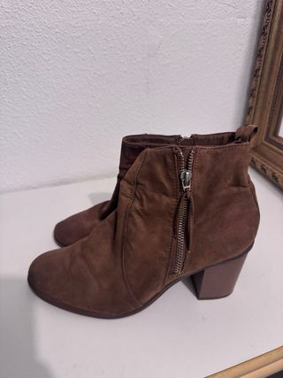 Botín Bershka Marrón Tacón