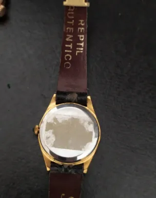 Lote 3 relojes, 1 chapado oro