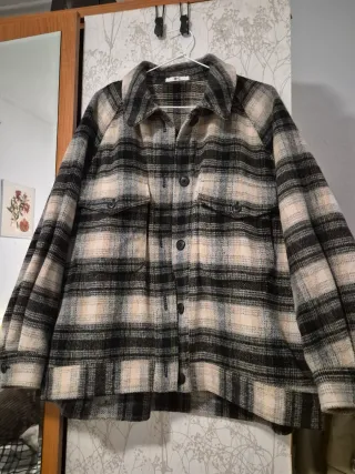 Chaqueta Uniqlo Talla M Oversize Cálida