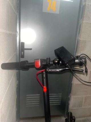 Monopatín Eléctrico Negro