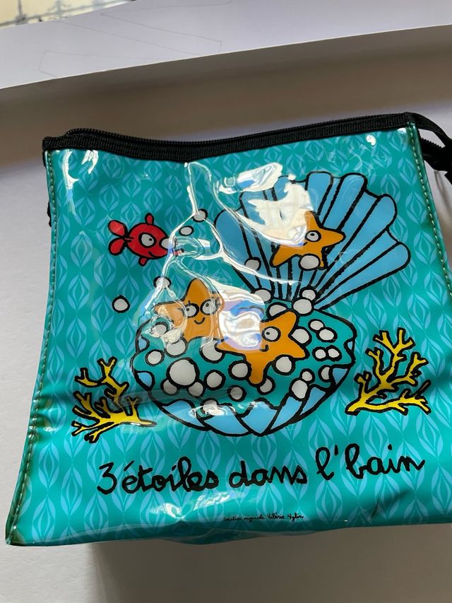 Neceser infantil con estrellas de mar