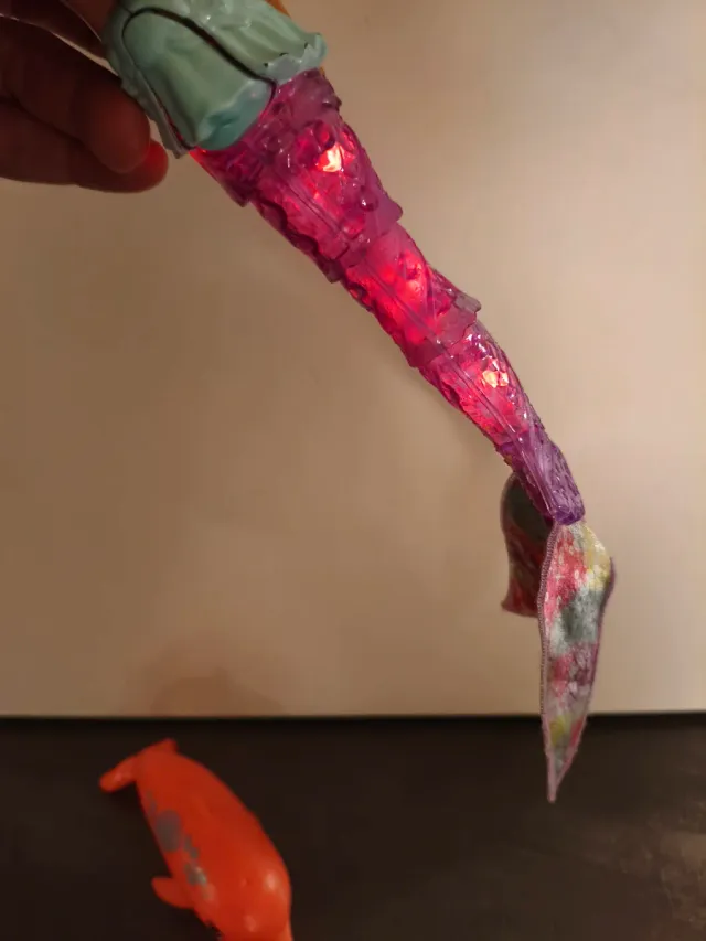 Barbie Sirena con iluminación y delfín