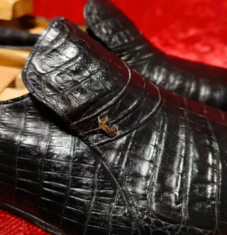 Zapatos A. Testoni Piel Cocodrilo Negro