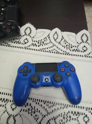 Mandos DualShock 4 PS4 oficiales Negros y Azul