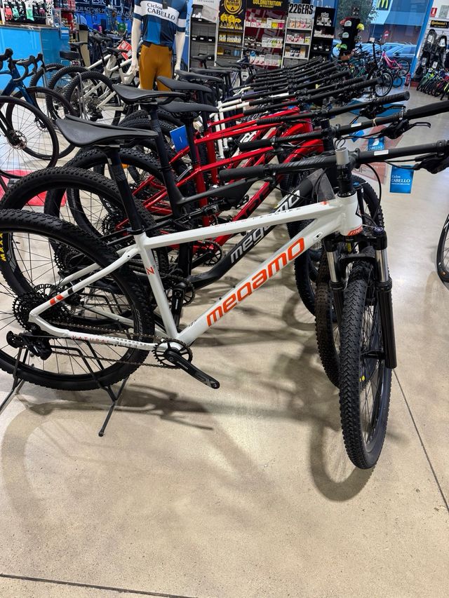 Megamo Natural Elite 1