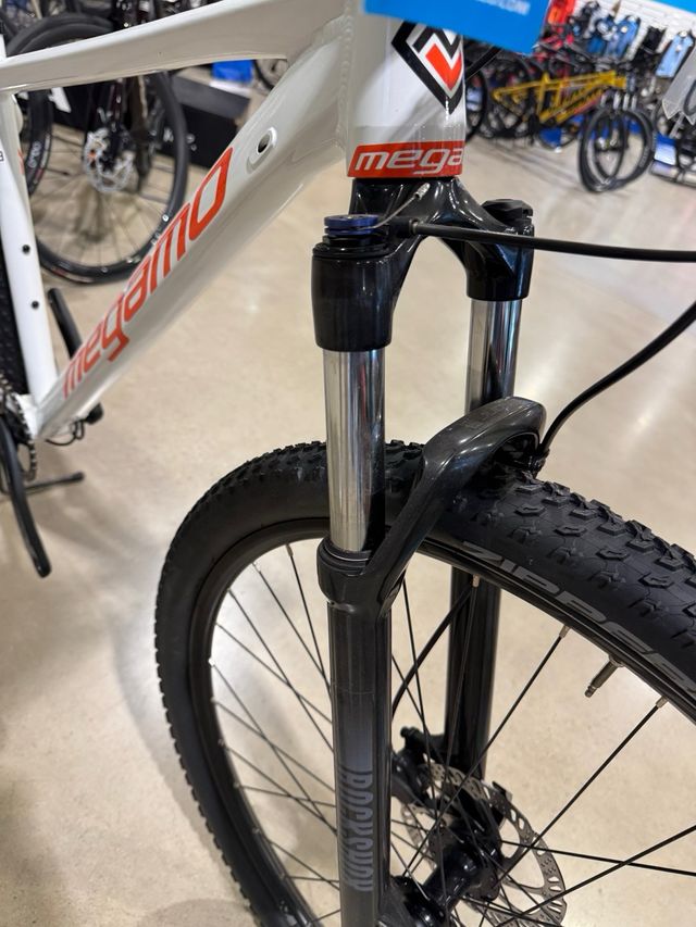 Megamo Natural Elite 1