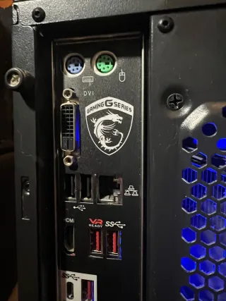 Torre ordenador PC Gaming Antec Negra con Luces Az