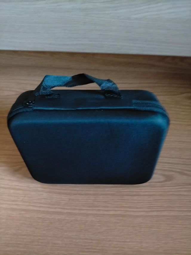 Mini Dron Negro con Control Remoto