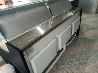 Vitrinas expositoras refrigeradas casi nuevas