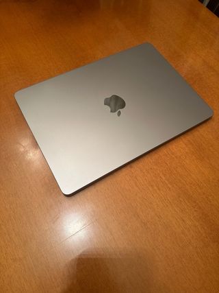MacBook Air M2 Plata/Gris Espacial