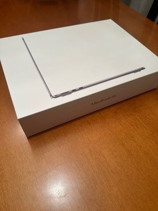 MacBook Air M2 Plata/Gris Espacial