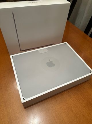 MacBook Air M2 Plata/Gris Espacial