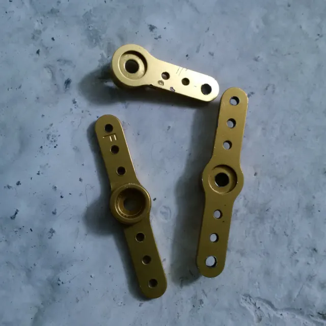 Servos hitec originales