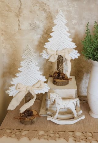 Árboles Navidad y Caballo Balancín Madera