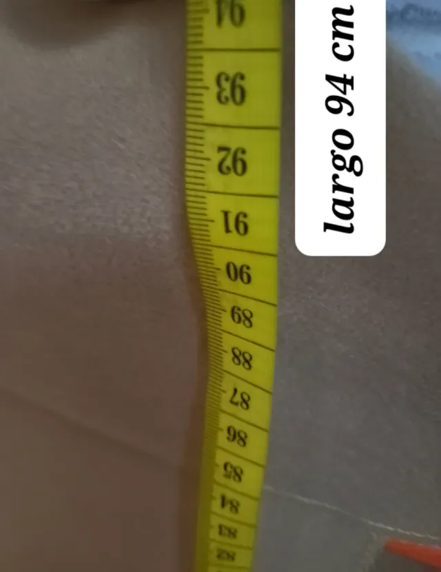 Capa beige sin mangas