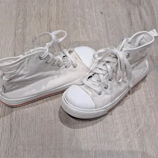 Zapatillas altas niña imitación Converse