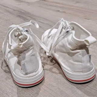 Zapatillas altas niña imitación Converse