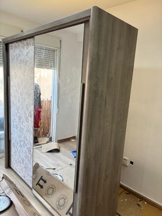 Armario puertas correderas diseño floral