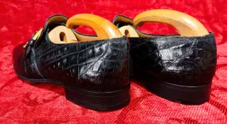 Mauri Zapatos Negros Cocodrilo Hebilla