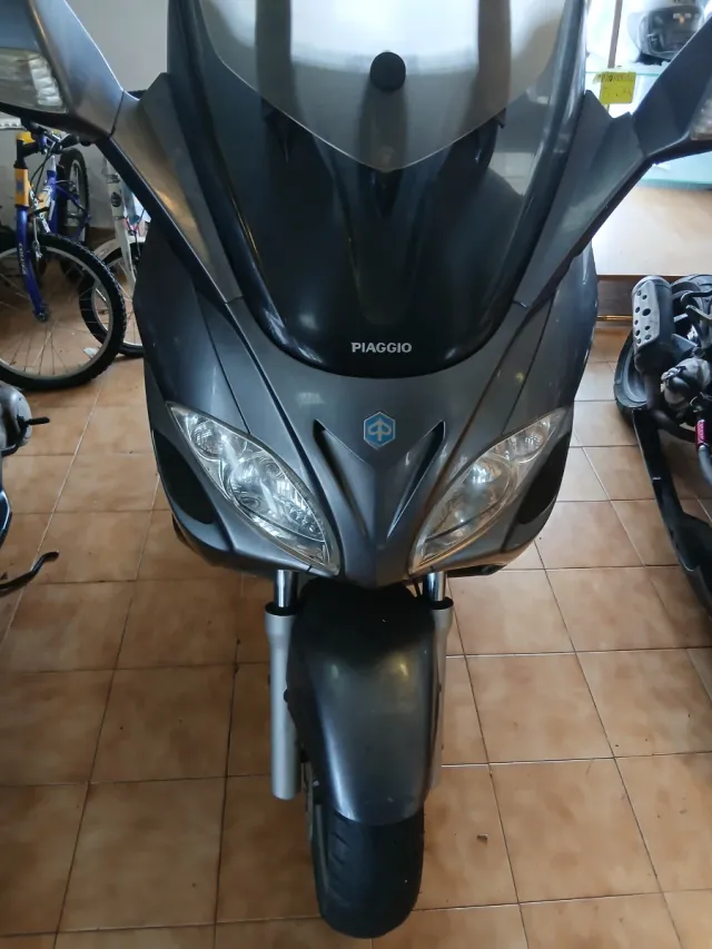 Piaggio X9 125