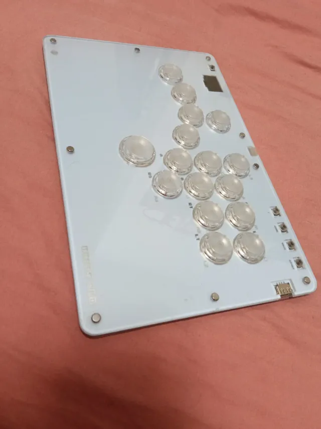 Arcade fightstick Hitbox Hautepad R16