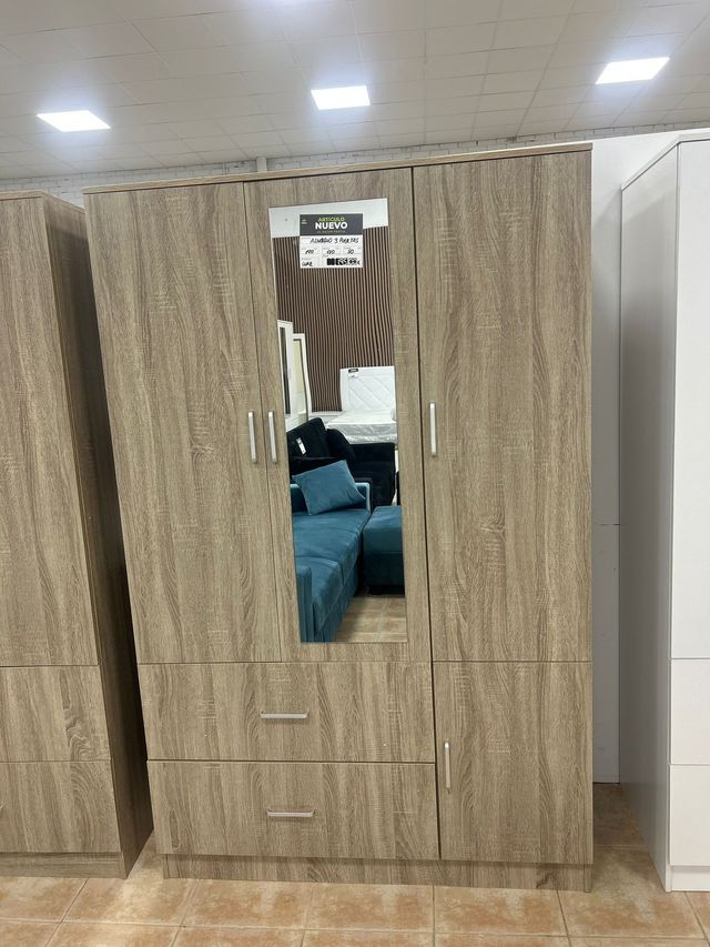 Armario roble 3 puertas con espejo NUEVO